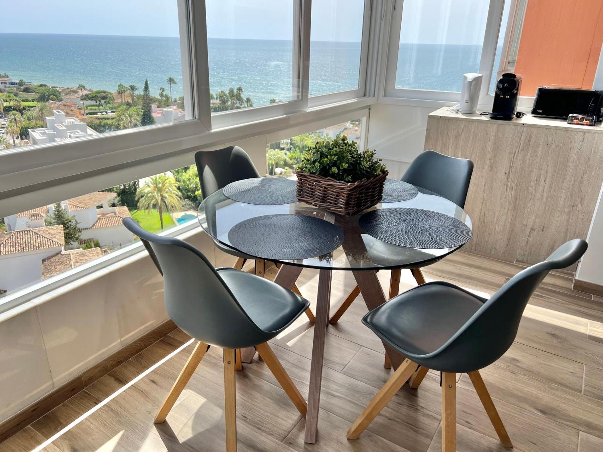 Marbella Beachfront - Beachside Apartment With Stunning Sea Views Kültér fotó